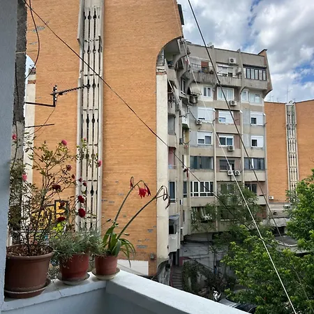 Luxury * Τίρανα